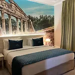 Ξενοδοχείο Adriatik Hotel, Bw Premier Collection 5*