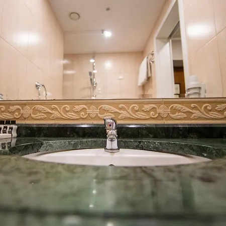 Adriatik Hotel, Bw Premier Collection Szálloda Durrës