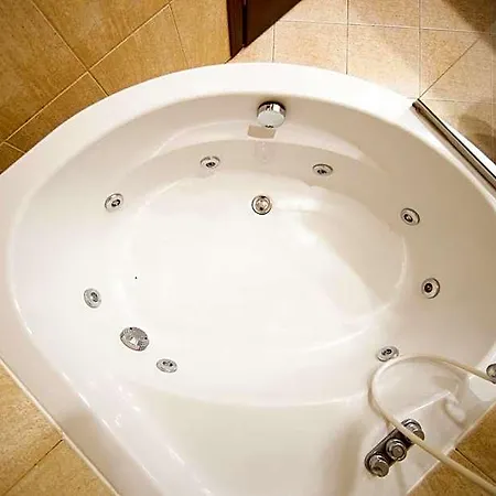 Adriatik Hotel, Bw Premier Collection