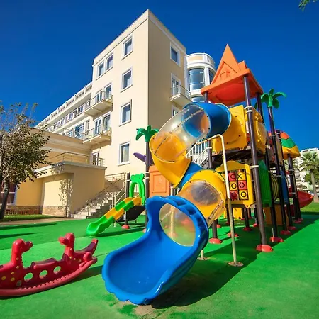 Adriatik Hotel, Bw Premier Collection 5*